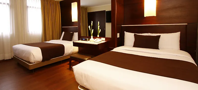 Hotel Reina Isabel Quito