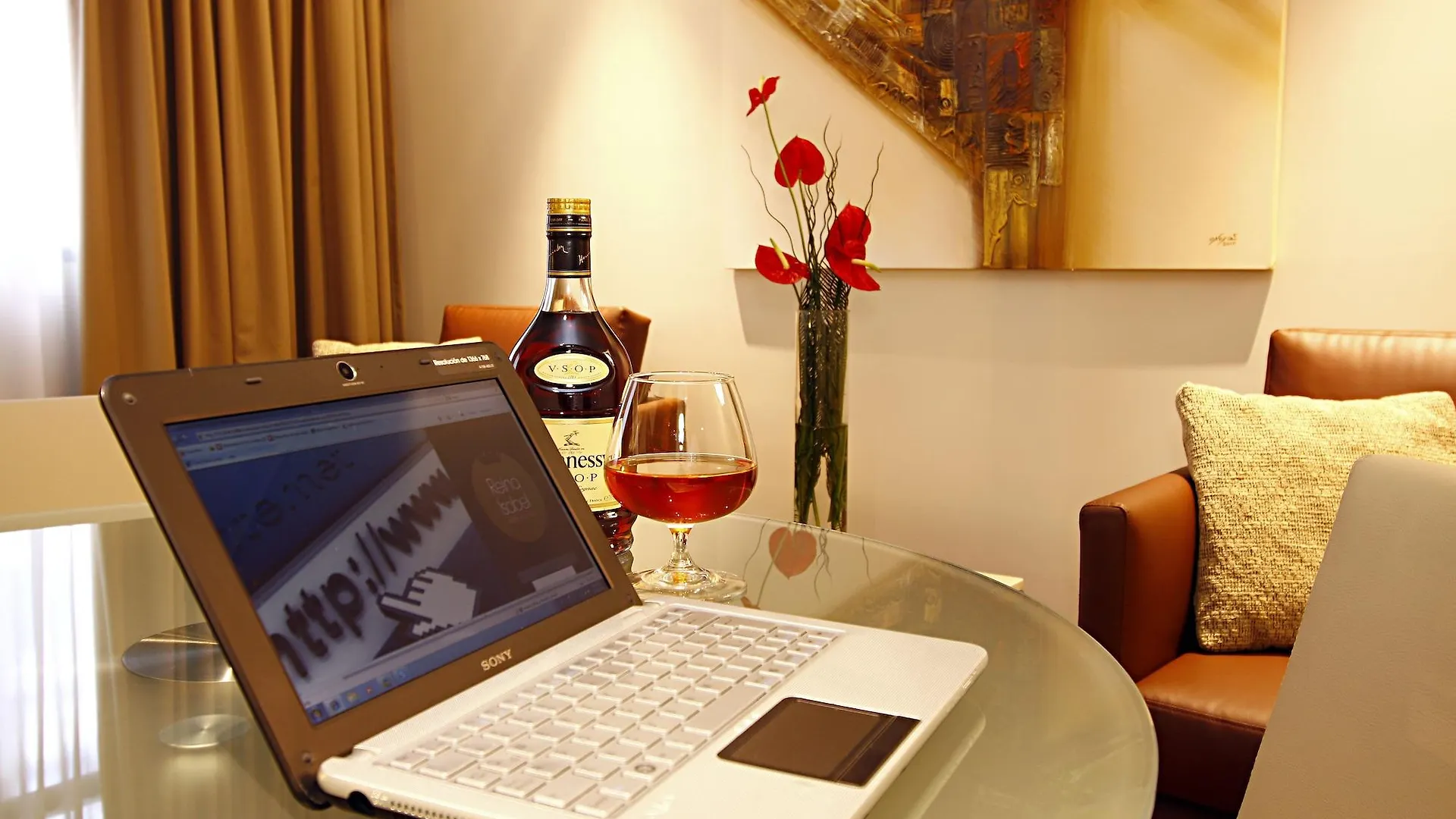Hotel Reina Isabel Quito